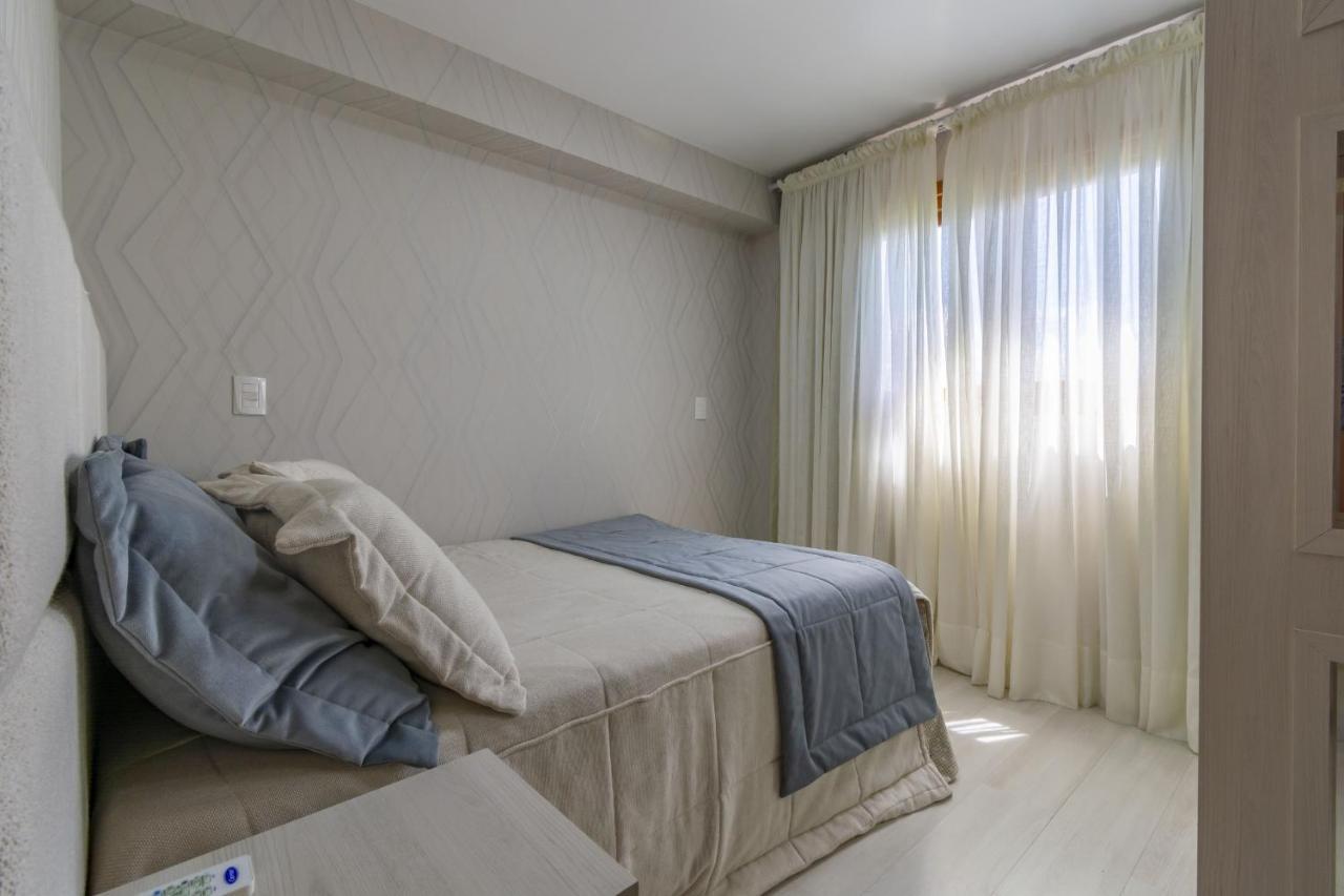 Rosa Edificio Solar Da Encosta Apartment Грамаду Екстериор снимка